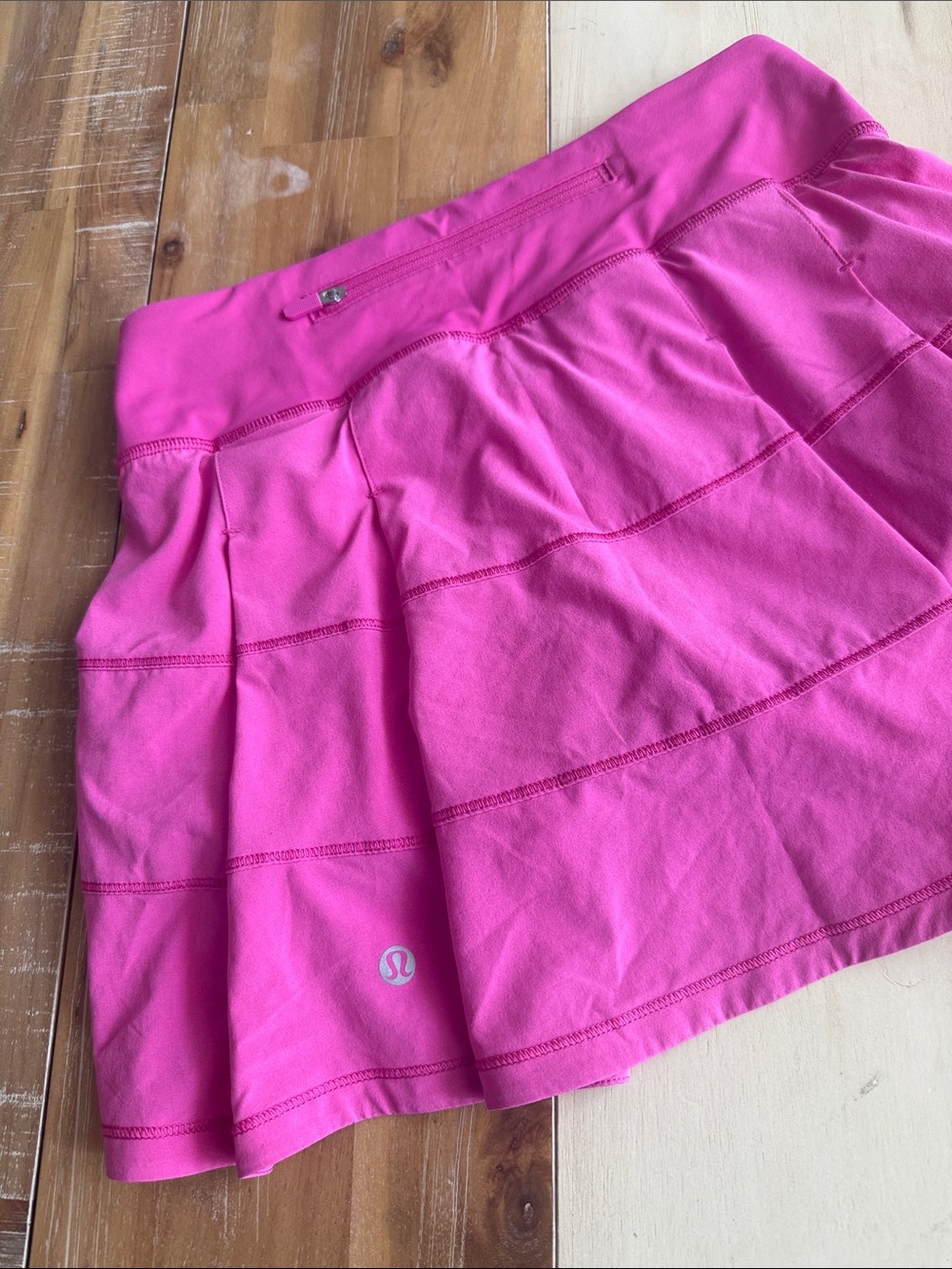 lululemon athletica Bright Pink Tiered Mini Skirt - Picture 3 of 3
